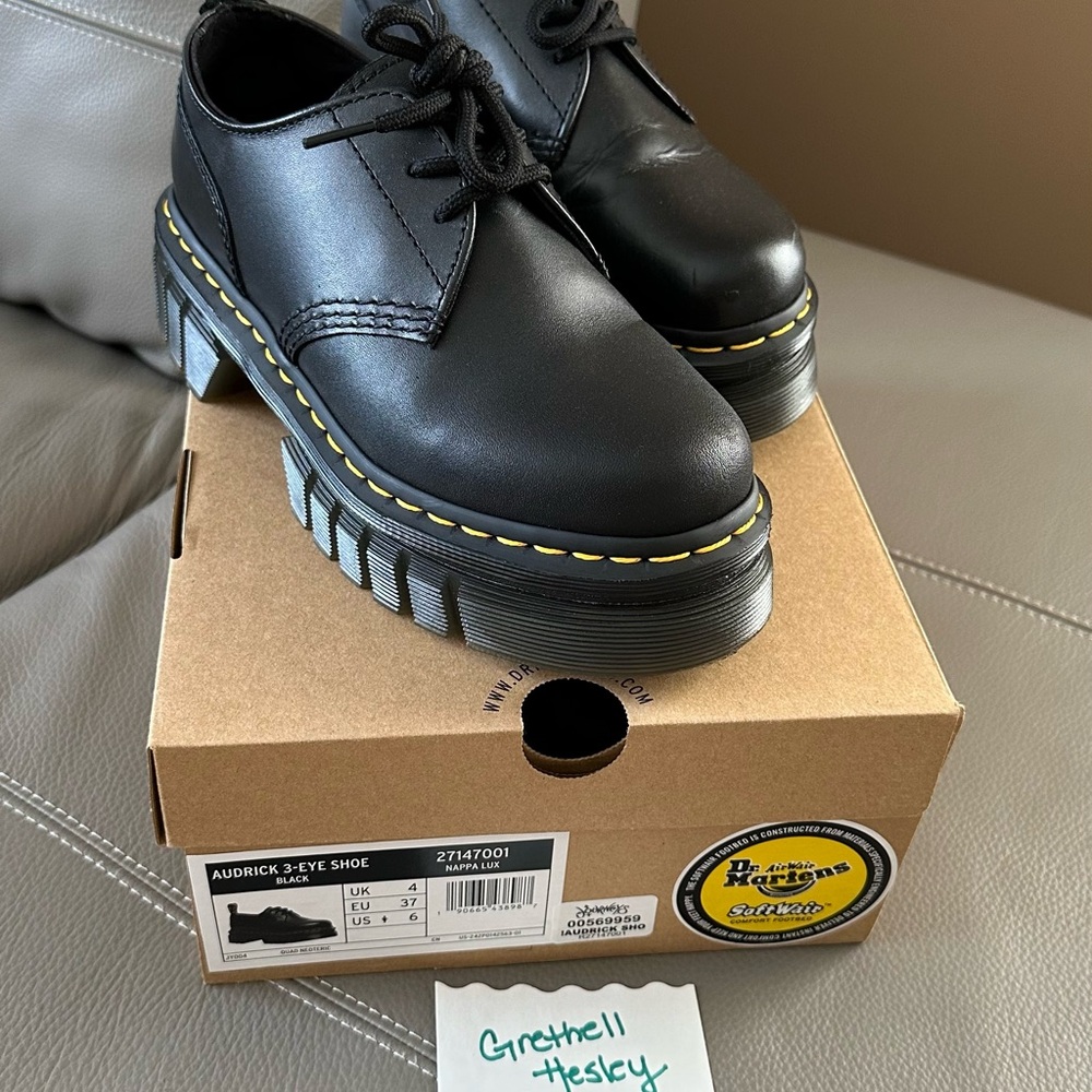 Dr. Martens AirWair - SoftWair Comfort Footbed - Black - Size US 6